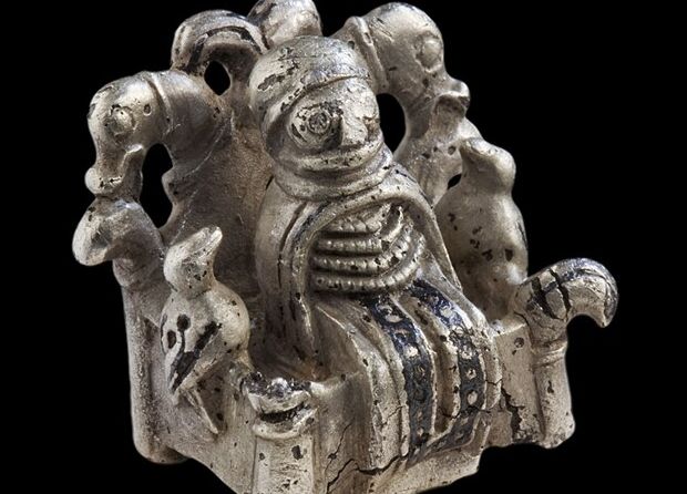 Lejre-figuren – lille sølvfigur fra omkring år 900 fundet i Lejre.